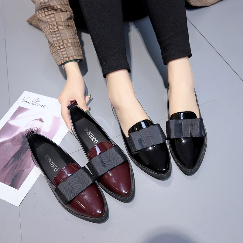 Leather Work Heels - ブラック/ワインレッドのパテントレザーのポインテッドトゥフラットシューズ、ボウノットスリッポンローファー、普段使いやビジネスシーンに最適な万能ドレスシューズ